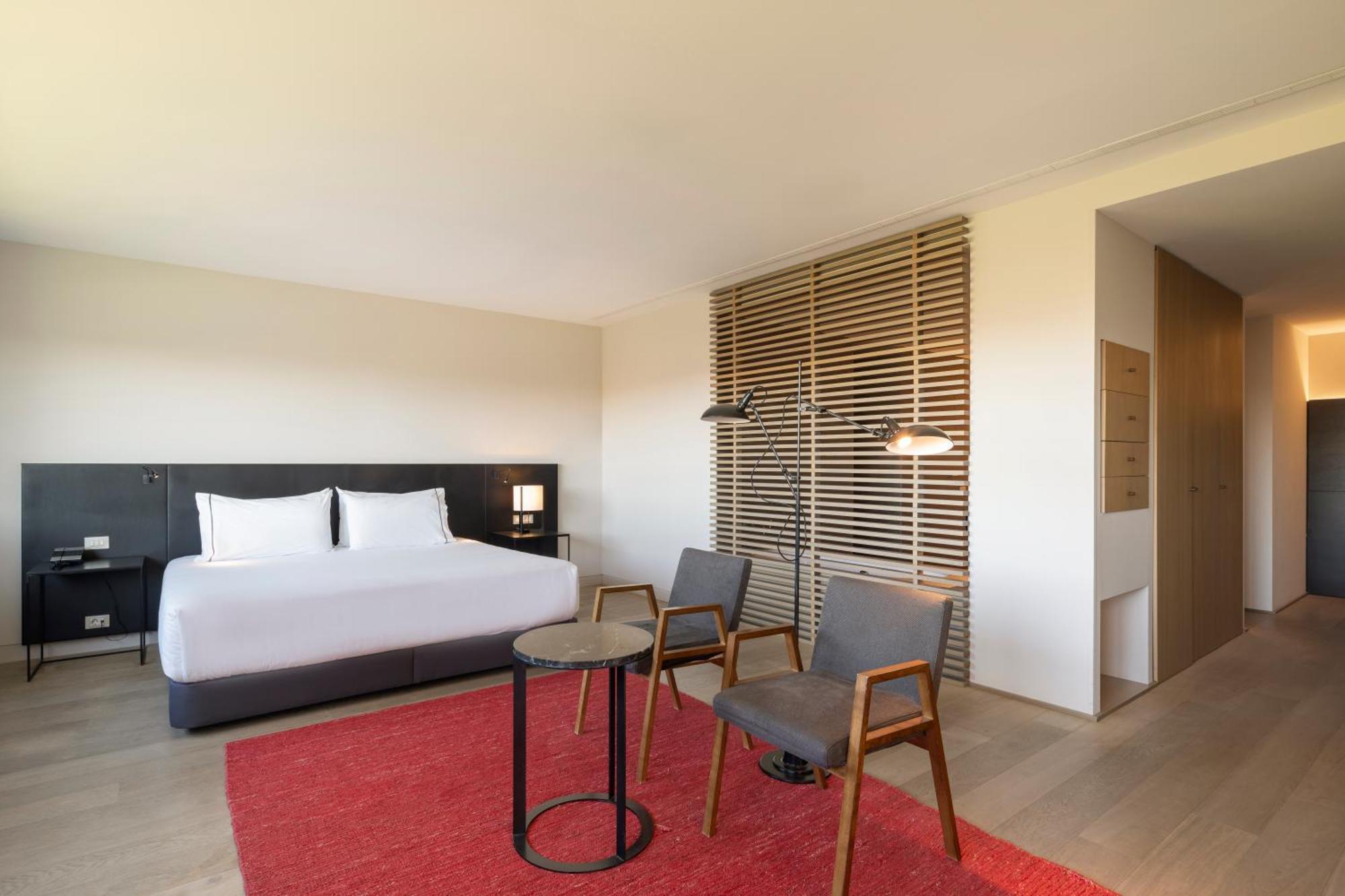 อัลมา โฮเทล ปัมโปลนา - มูกา เด เบโลโซ Hotel ภายนอก รูปภาพ